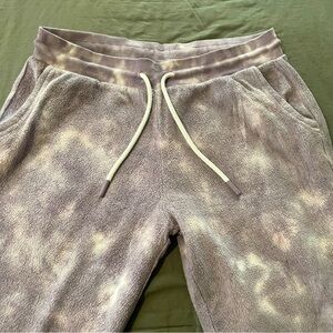 Furry pair of tie dye joggers sz large